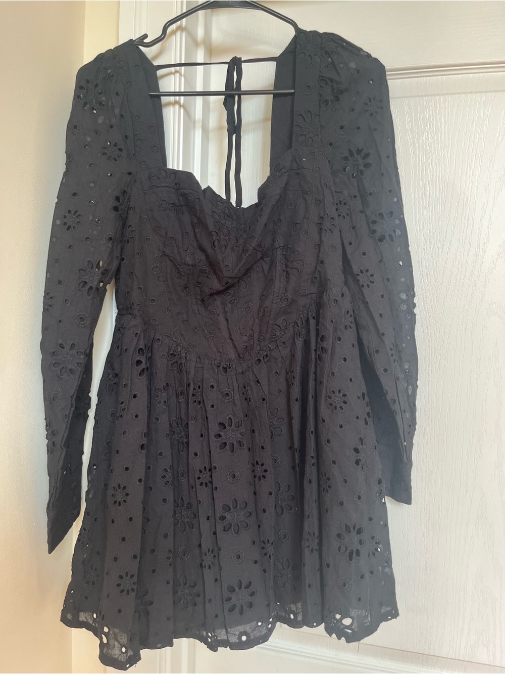 NWOT Forever 21 Black Floral Eyelet Long Sleeve Dress